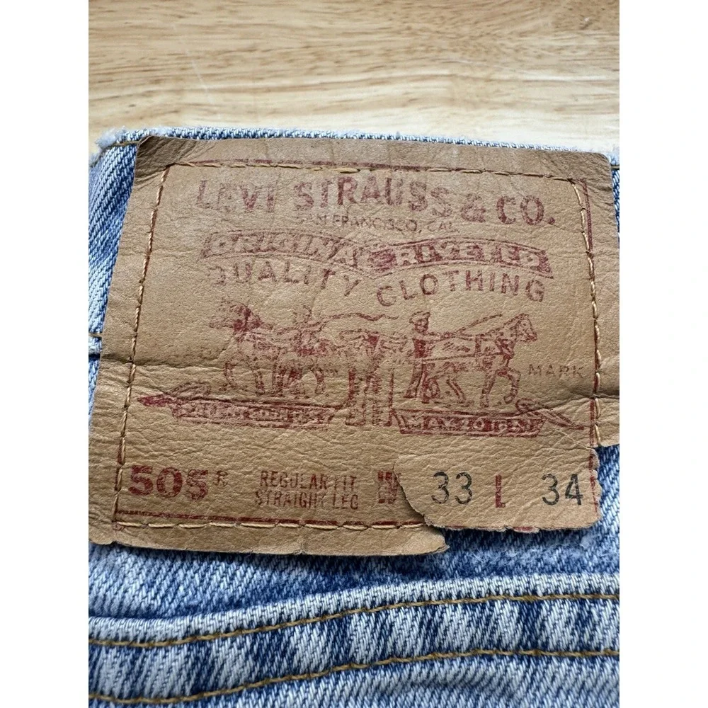 Vintage 90s Levi's 505 Regular Fit Straight Leg Jeans Men's 33x32‎ Thrashed USA